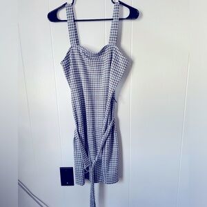 Cute blue and black (plad idk) dress w/ cuteee belt that match’s